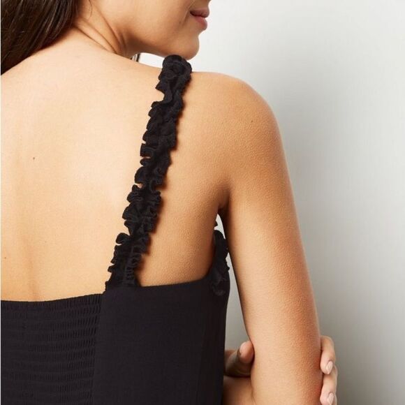 ✨ New Look sundress with ruffle edge in black✨ - Picture 5 of 11
